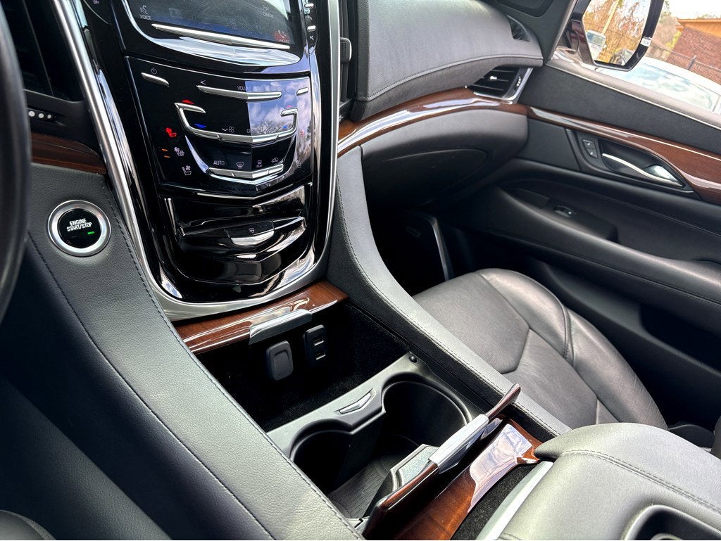 2020 Cadillac Escalade Luxury