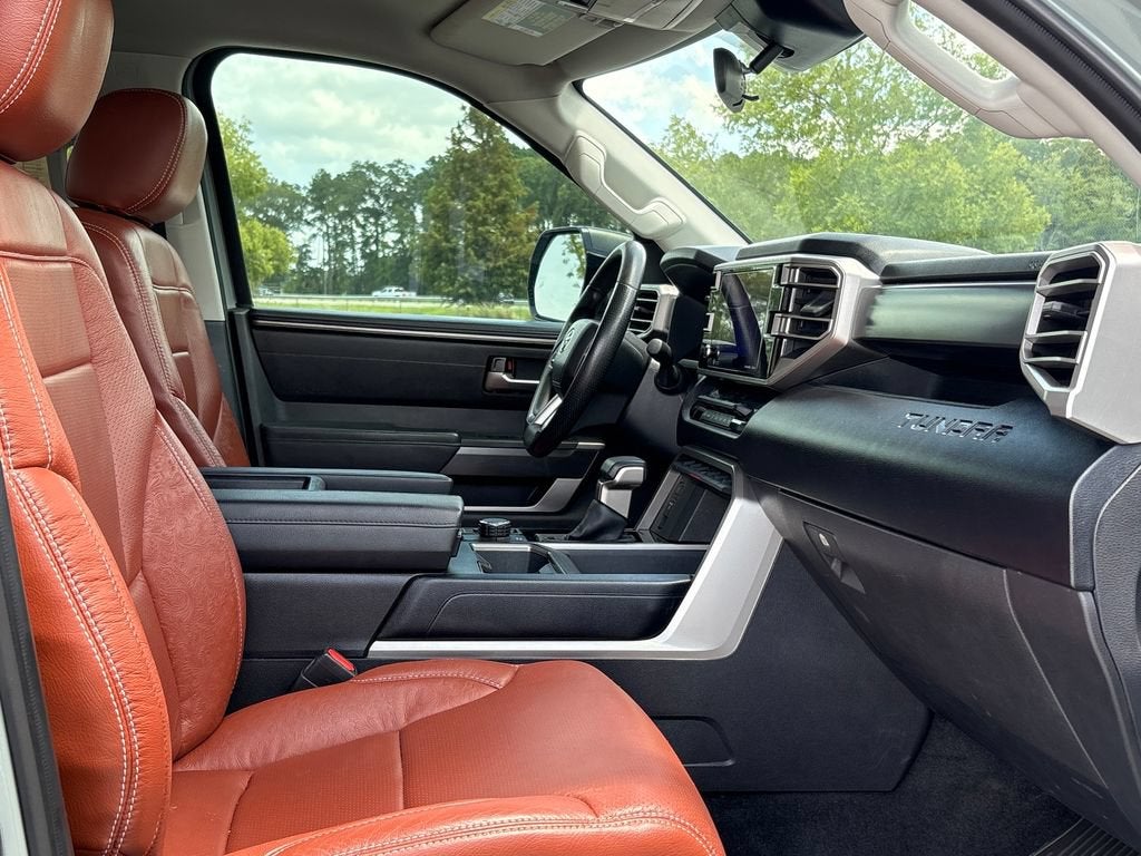 2024 Toyota Tundra 4WD SR5