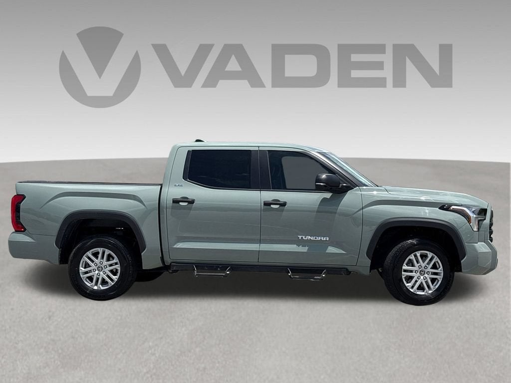 2024 Toyota Tundra 4WD SR5