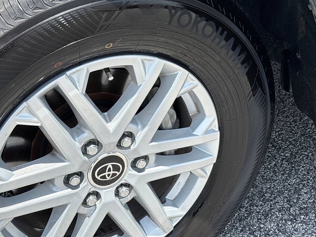 2024 Toyota Tundra 4WD SR5
