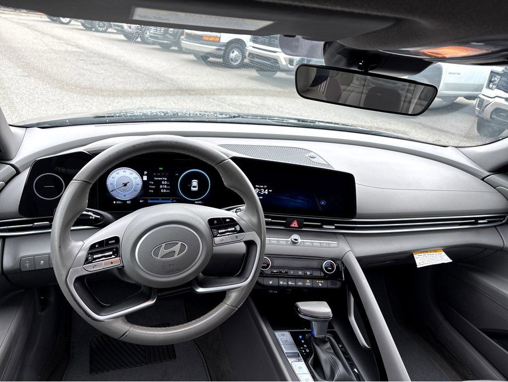 2025 Hyundai ELANTRA SEL Convenience