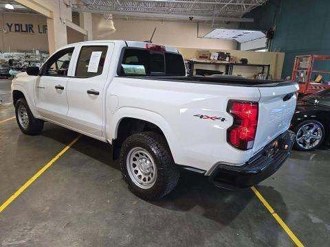 2024 Chevrolet Colorado WT