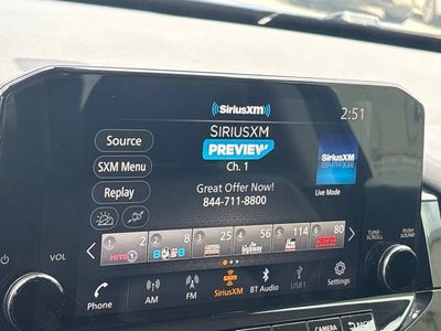 2022 Nissan Pathfinder SL