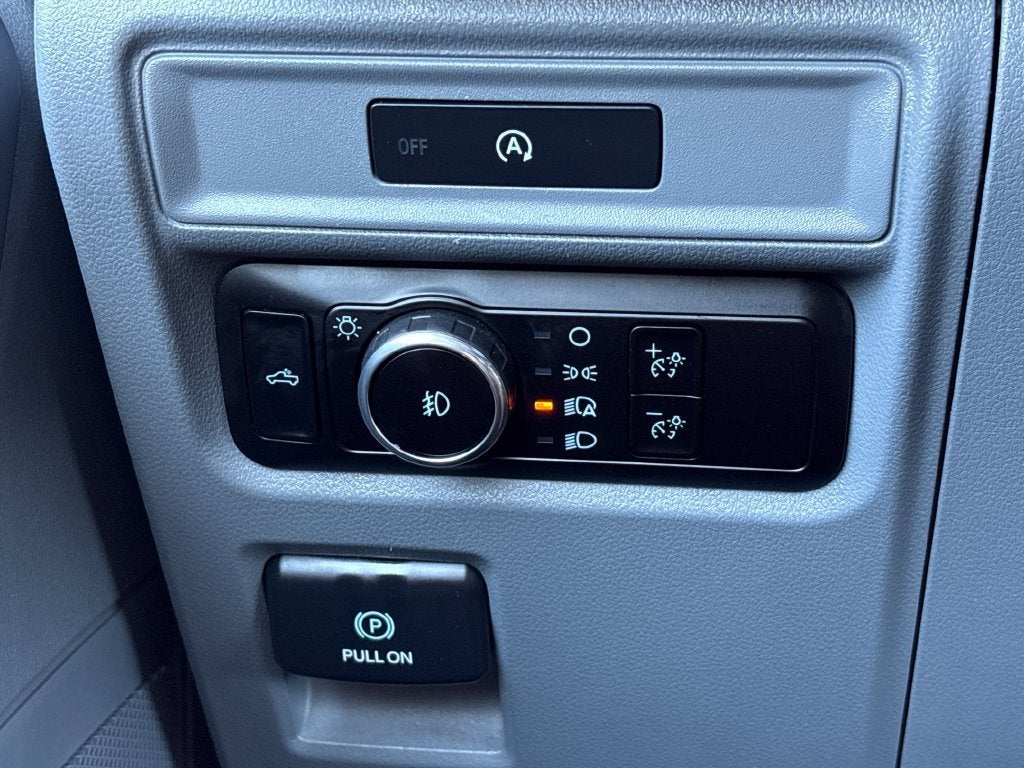2025 Ford F-150 Base
