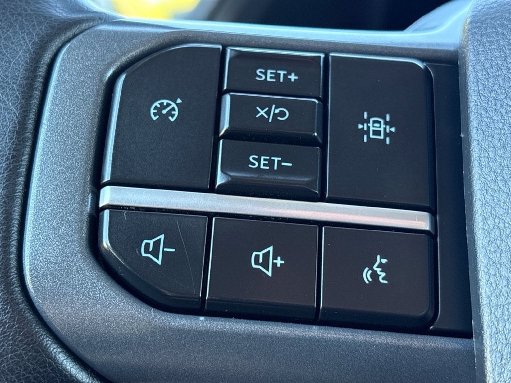 2025 Ford F-150 Base