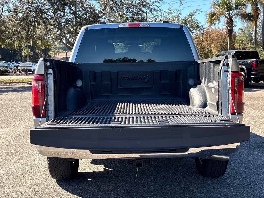 2025 Ford F-150 Base