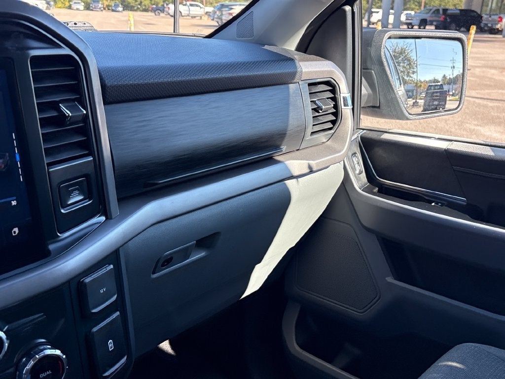 2025 Ford F-150 Base