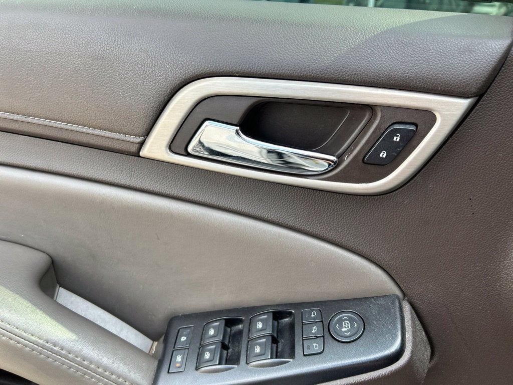 2016 GMC Yukon Base