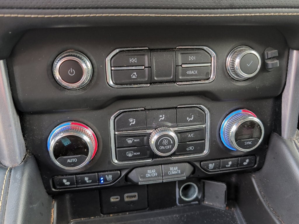 2021 GMC Yukon Base