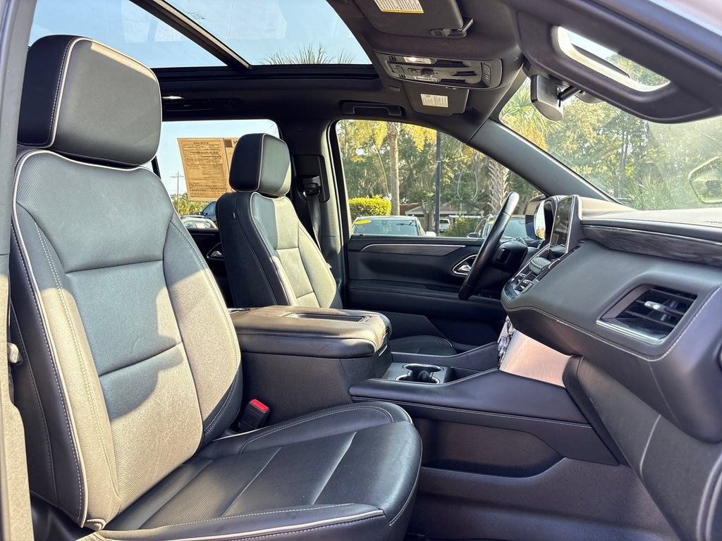 2023 GMC Yukon Base