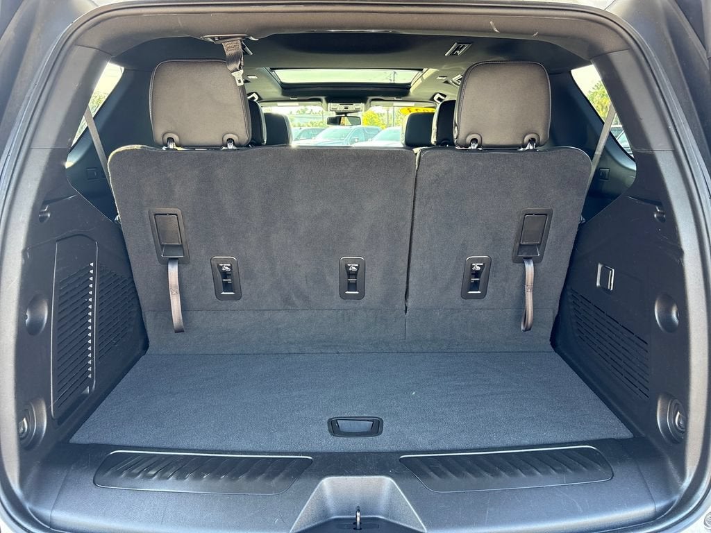 2023 GMC Yukon Base