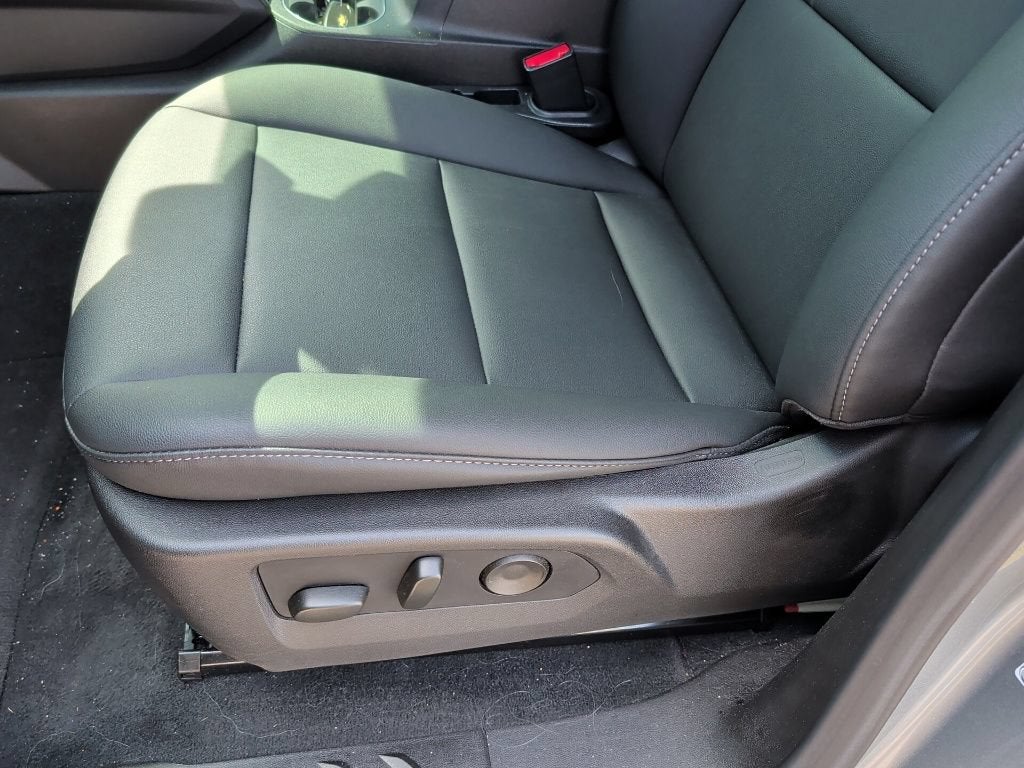2024 GMC Canyon Base