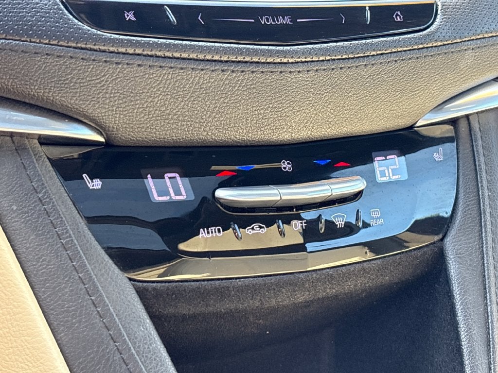 2017 Cadillac XT5 Base