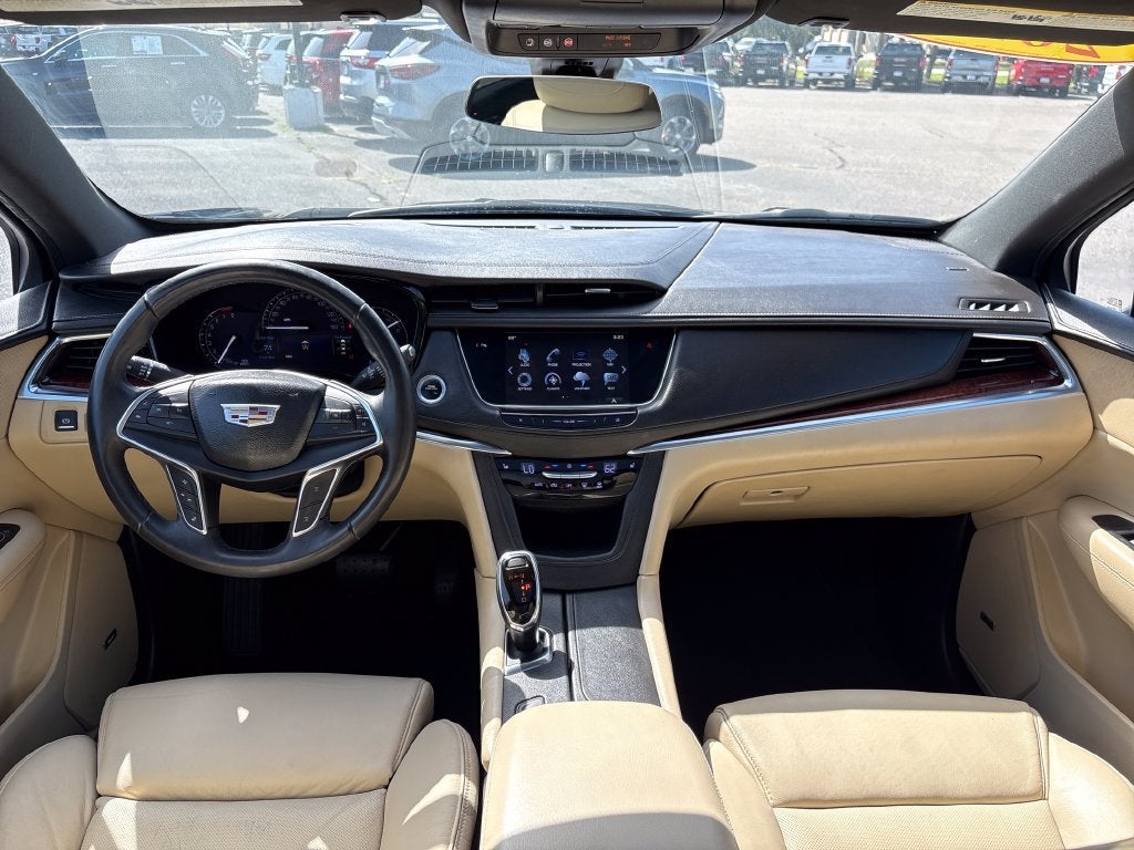 2017 Cadillac XT5 Base