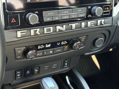 2025 Nissan Frontier Base