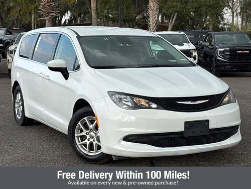 2023 Chrysler Voyager LX
