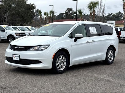 2023 Chrysler Voyager LX