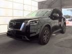 2024 Nissan Pathfinder Base