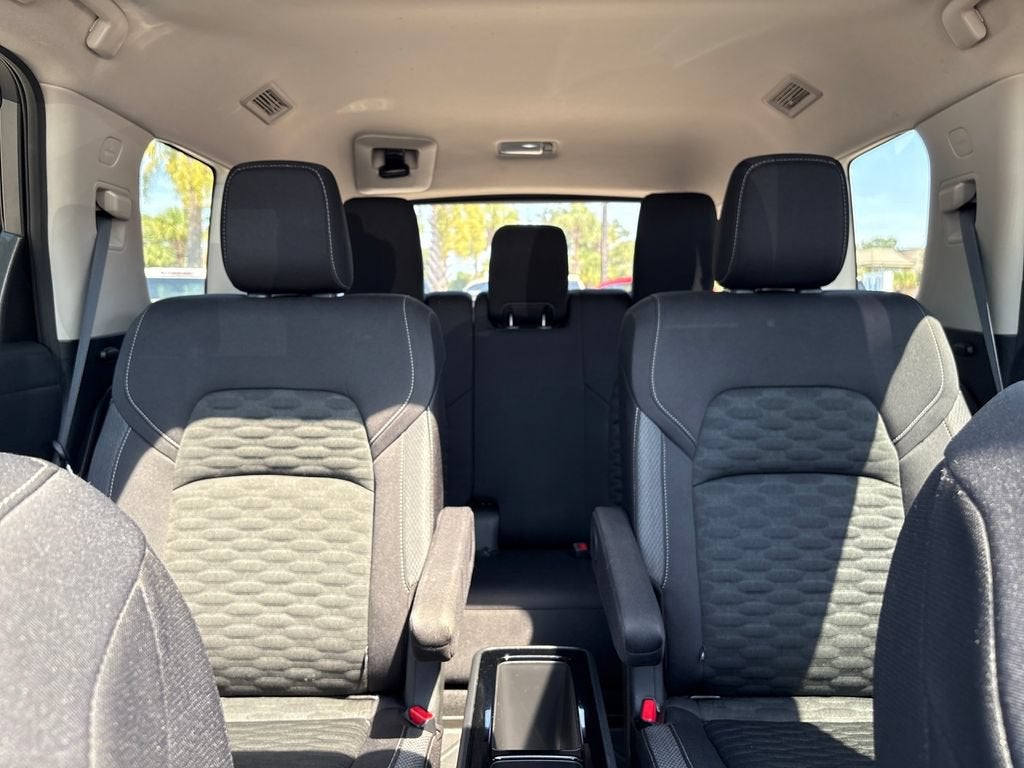 2022 Nissan Pathfinder Base