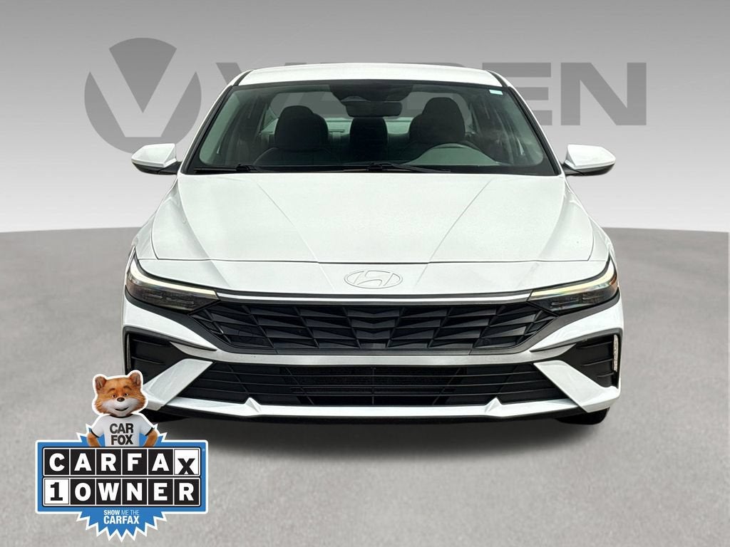 2024 Hyundai ELANTRA Base