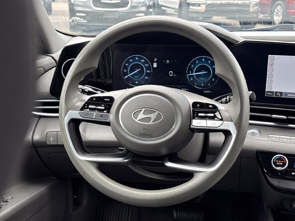 2024 Hyundai ELANTRA Base
