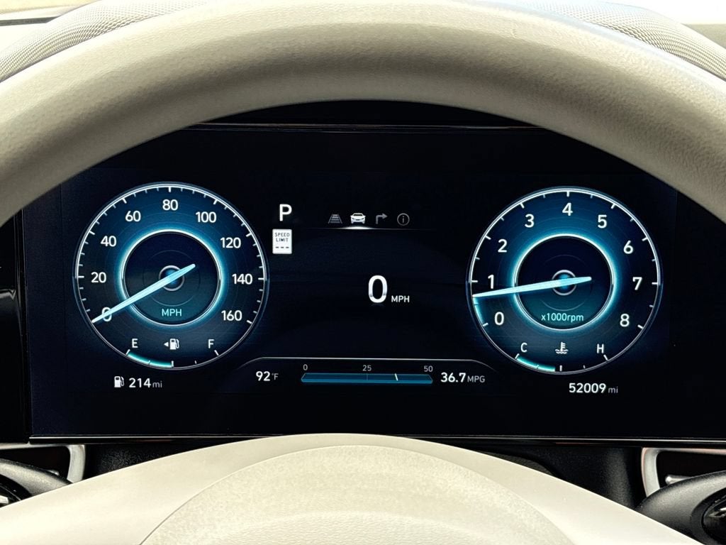 2024 Hyundai ELANTRA Base