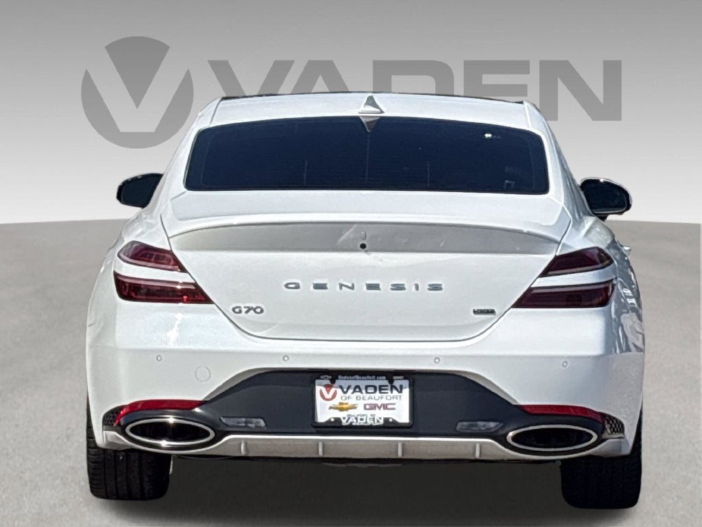 2026 Genesis G70 Base