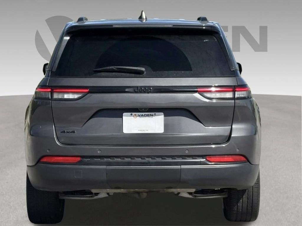 2024 Jeep Grand Cherokee Base