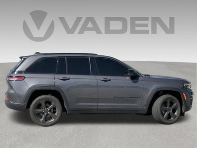 2024 Jeep Grand Cherokee Base