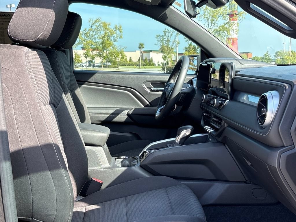 2024 Chevrolet Colorado Base