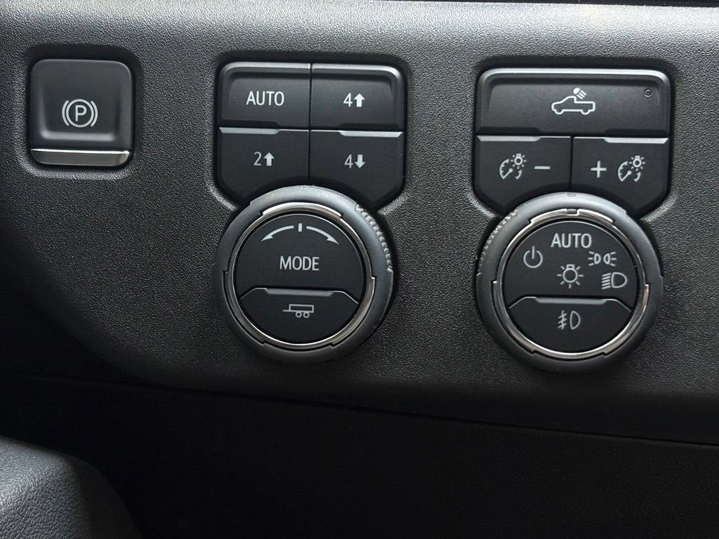 2025 Chevrolet Silverado 1500 Base