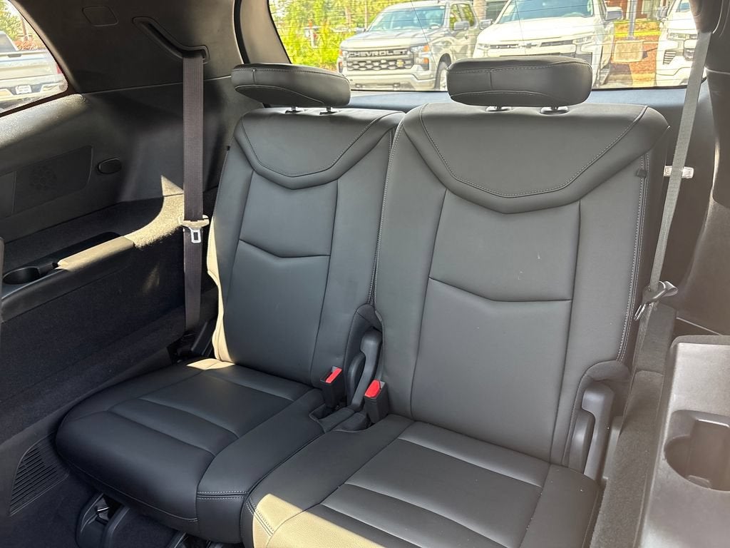 2022 Cadillac XT6 Base
