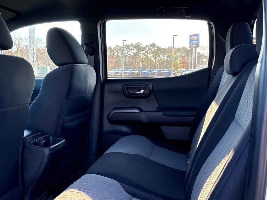 2022 Toyota Tacoma 4WD SR