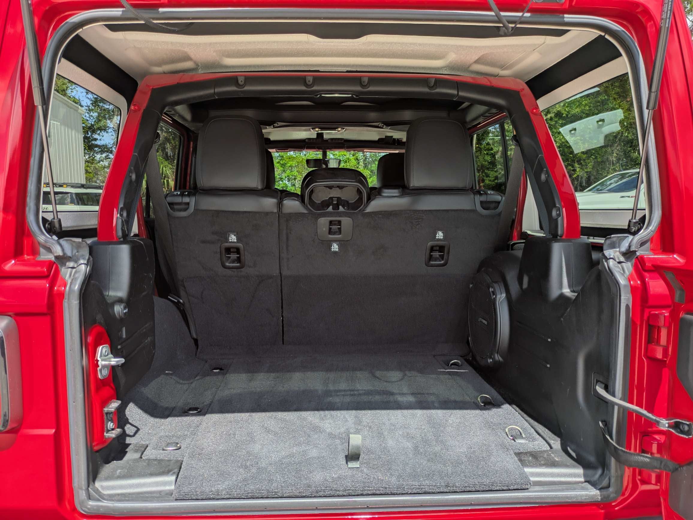 2019 Jeep Wrangler Unlimited Sahara Altitude 4x4