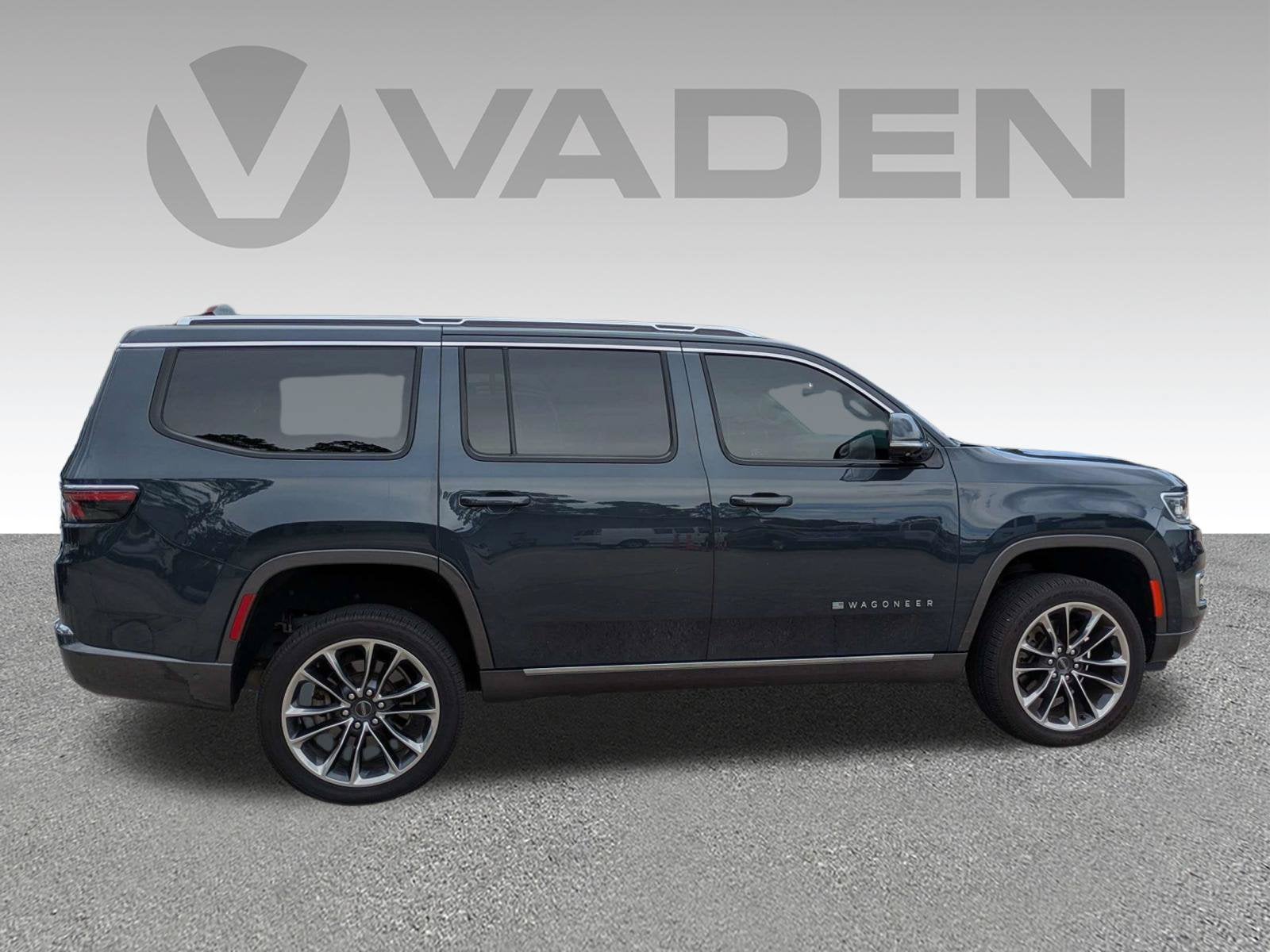 2022 Jeep Wagoneer Series III 4x4