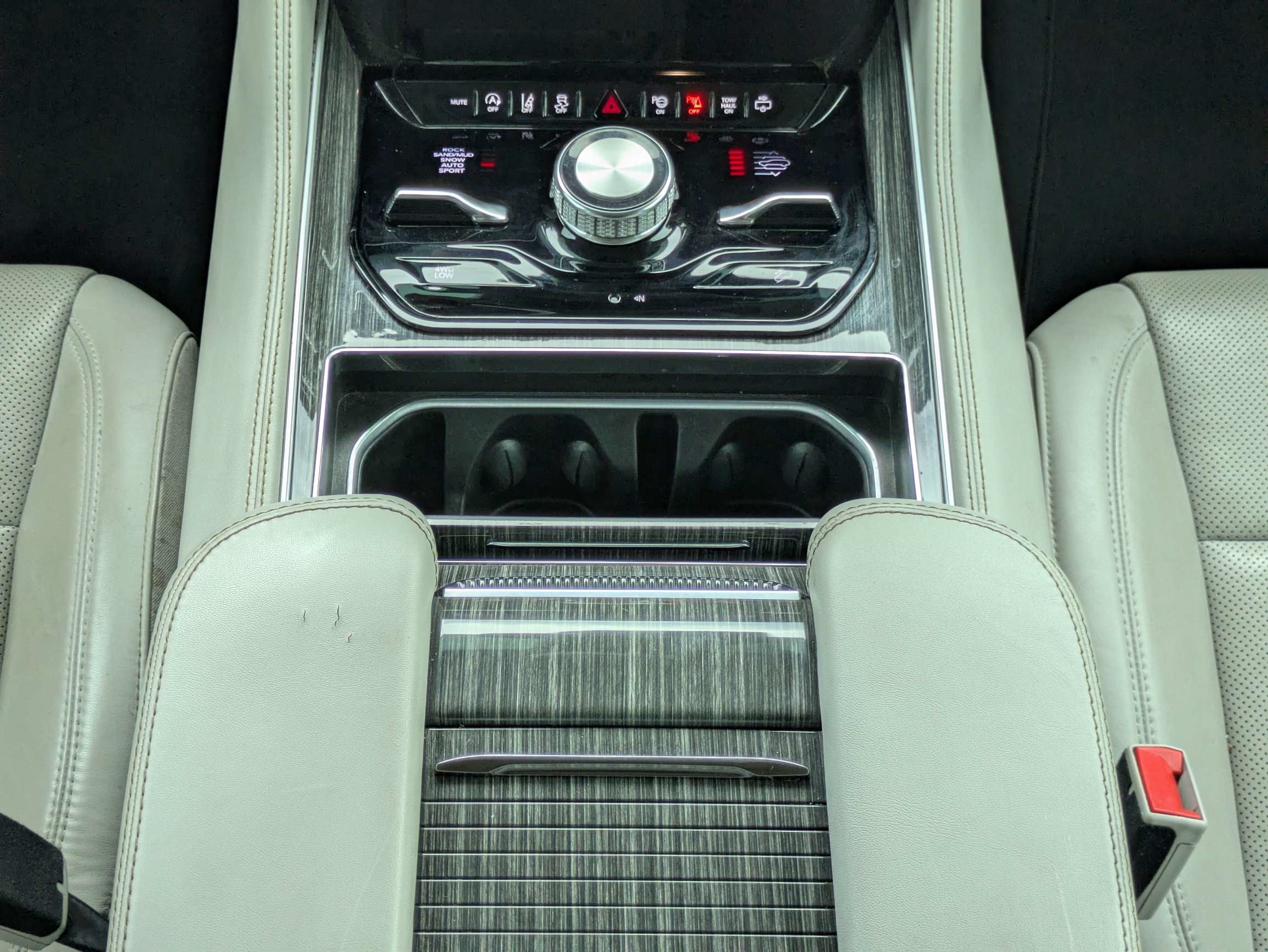 2022 Jeep Wagoneer Series III 4x4