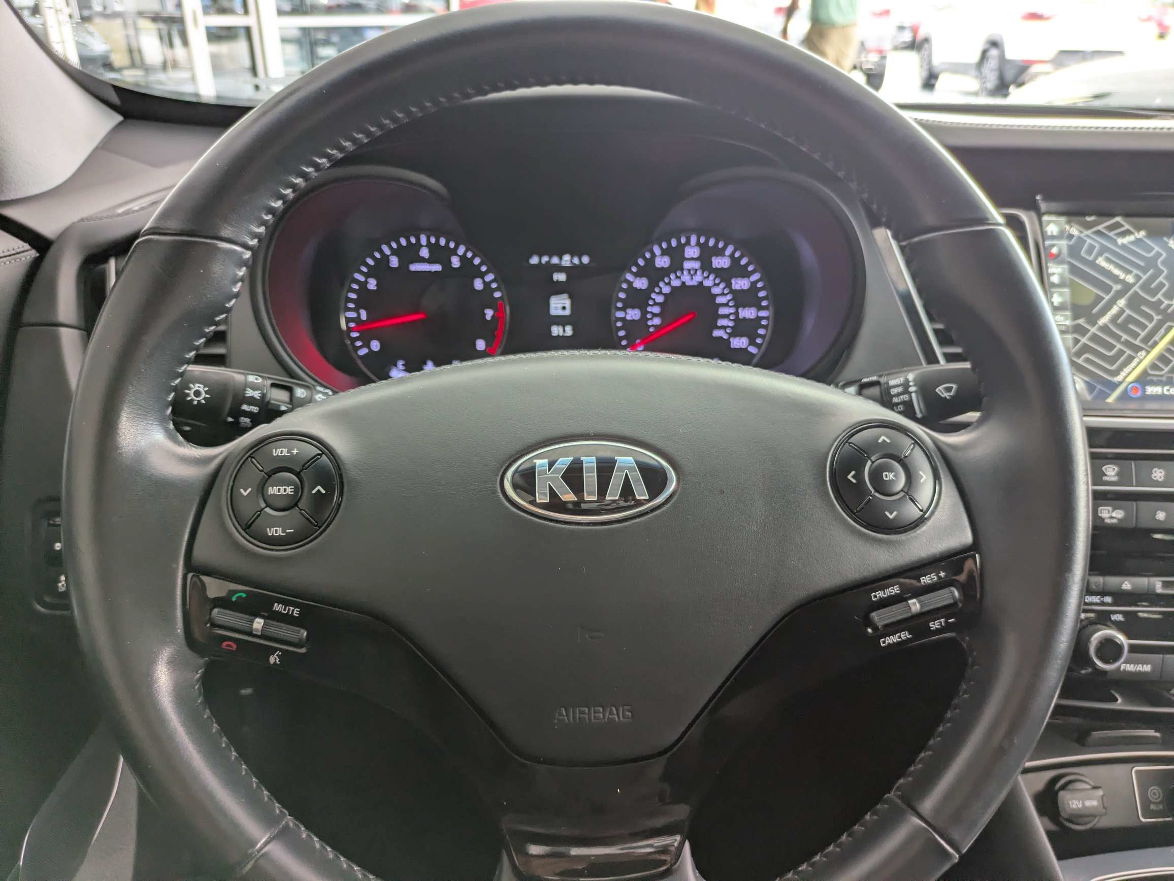 2017 Kia K900 Premium 3.8L