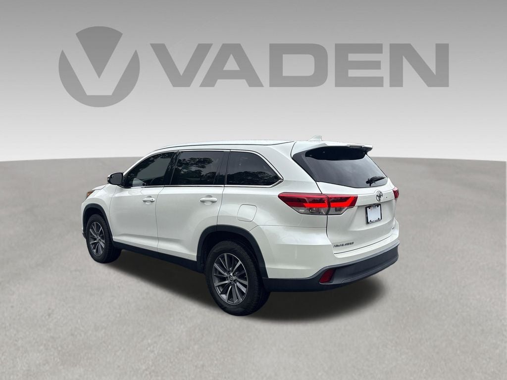 2019 Toyota Highlander Base