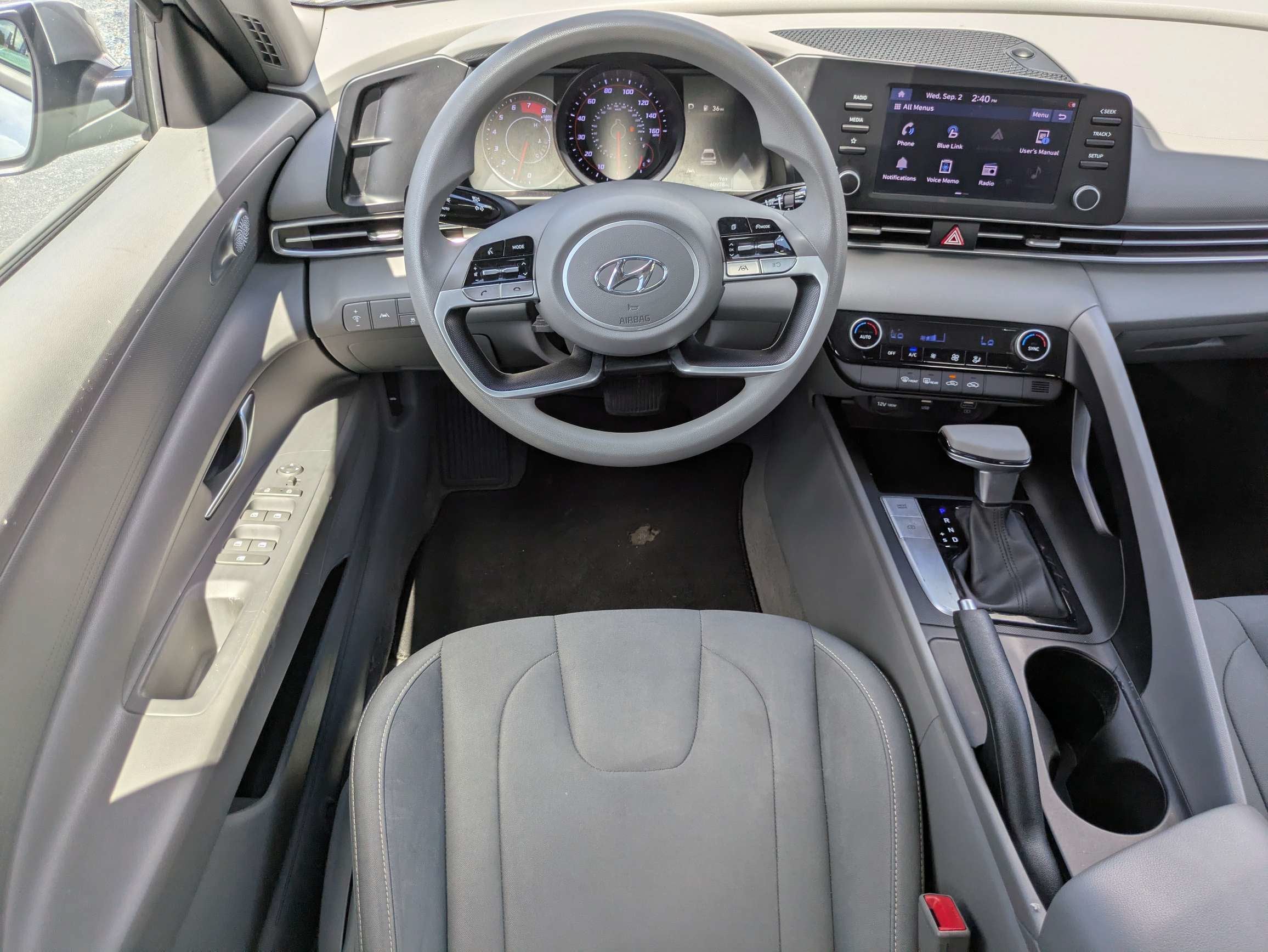 2022 Hyundai ELANTRA SEL