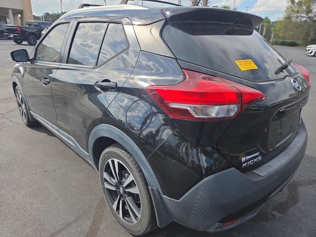 2019 Nissan Kicks SR