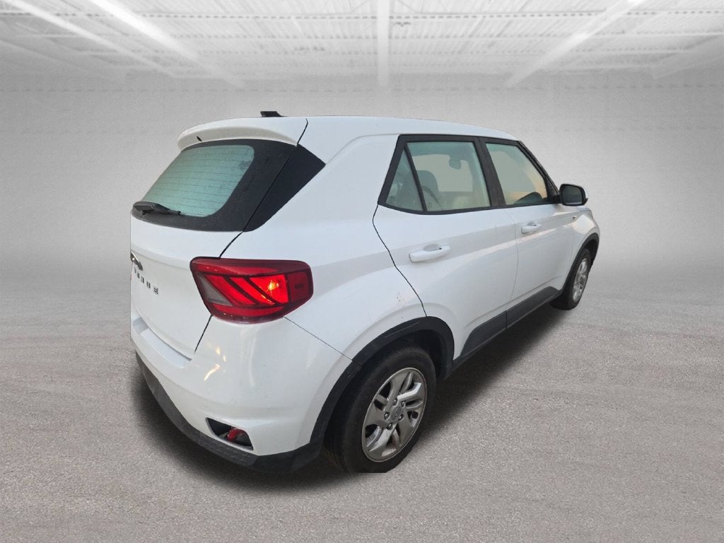 2022 Hyundai VENUE SE